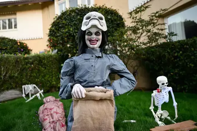ABŞ-da Hellouin hazırlığı: Küçələr qorxu filmi səhnələrini xatırladır