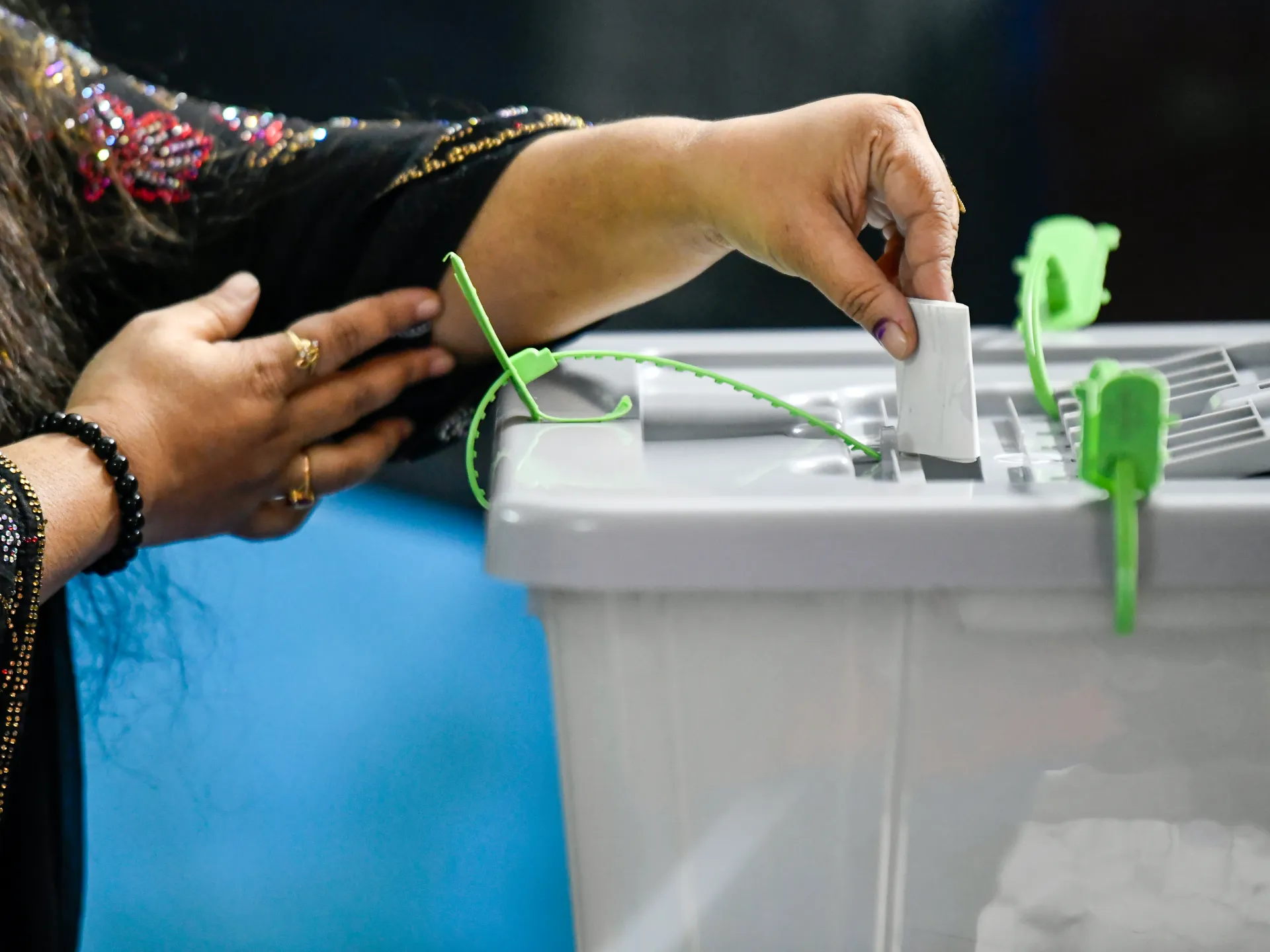 Banqladeşli mühacirlərə səsvermə hüququ: Seçkinin gedişatını dəyişə bilərmi