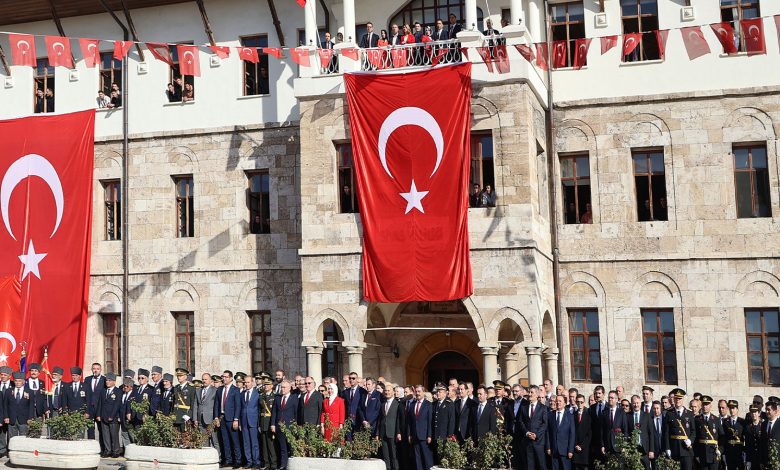 100 yıl sonra aynı yerde, aynı fotoğraf!