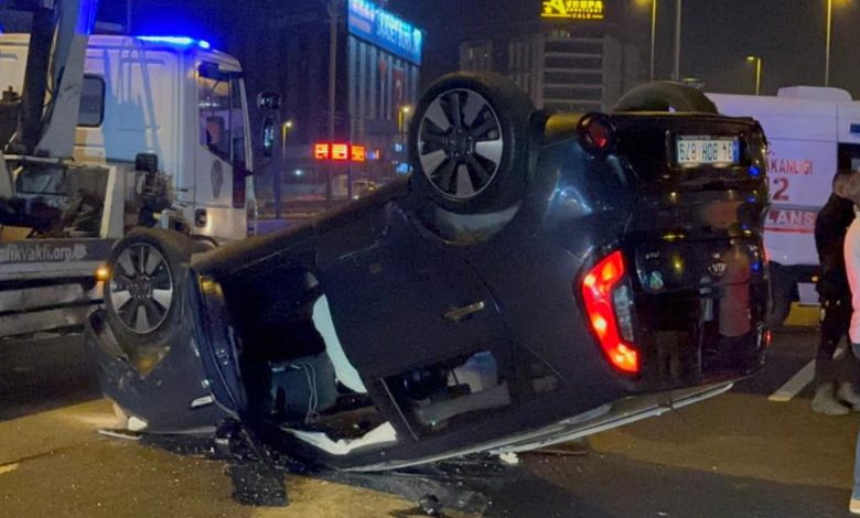 Kontrolden çıkan araç, arıza yapan araca çarptı: 1 yaralı