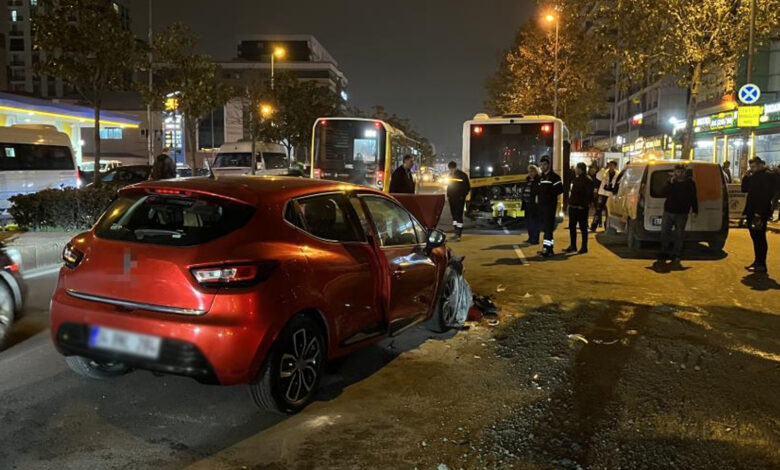 Esenyurt'ta kaza: İETT otobüsünün arkadan çarptığı otomobilin sürücüsü öldü