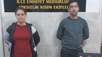 Evli çift, kargo dağıtırken girdikleri evden çaldıkları altınlarla telefon almış