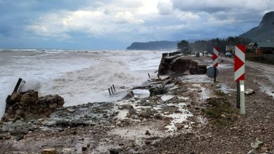 Kastamonu Valiliği: Olumsuz hava şartlarından ötürü 3 tekne battı