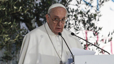 Papa Franciscus: İsrail ve Filistin'de durum ciddi, ateşkesin bozulması üzüntü verici