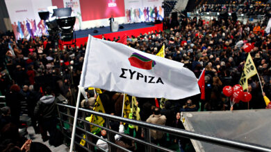 Yunanistan Meclisi'nde SYRIZA'dan ayrılan milletvekilleri yeni grup kurdu