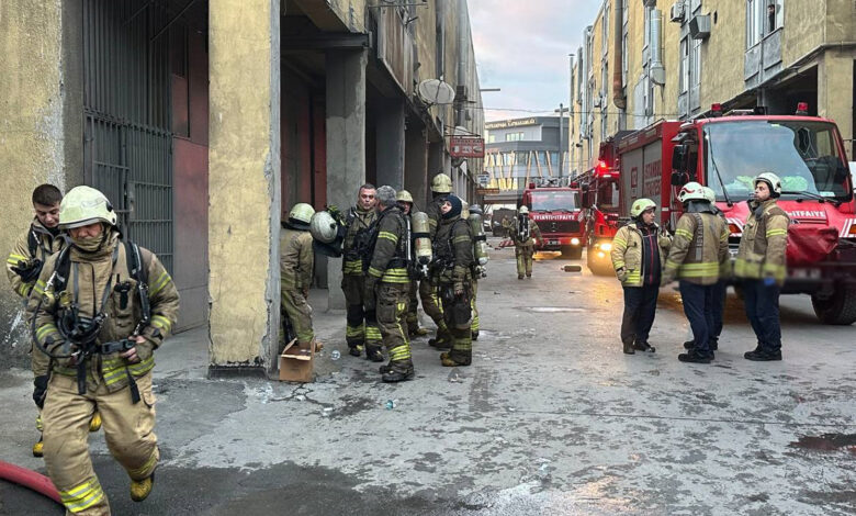 Bayrampaşa'daki sanayi sitesinde yangın