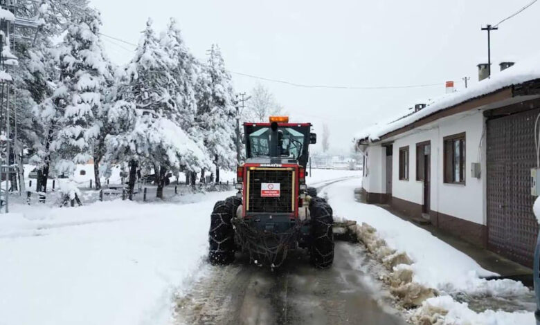 Bilecik’te kar yağışı; 24 köyün yolu kapandı