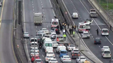 İstanbul'da zincirleme kaza: 5 araç çarpıştı