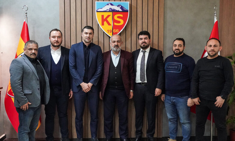 Kayserispor, Burak Yılmaz'ı resmen açıkladı