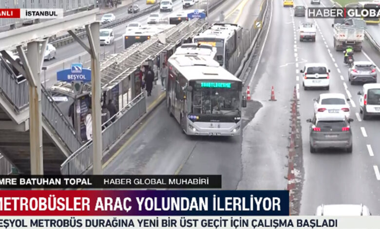 Metrobüs yolunda 'üst geçit ayağı' tartışması