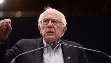 Sanders'tan ABD'nin İsrail'e askeri yardımının durdurulması çağrısı