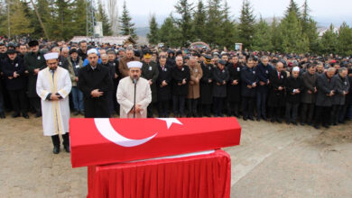 Şehit babasının evladına vedası yürek dağladı: Seninle gurur duyuyorum oğlum