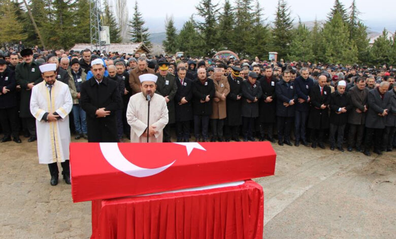 Şehit babasının evladına vedası yürek dağladı: Seninle gurur duyuyorum oğlum