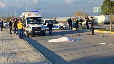 Antalya'da yürek yakan kaza: Ambulansın çarptığı motosikletli olay yerinde can verdi