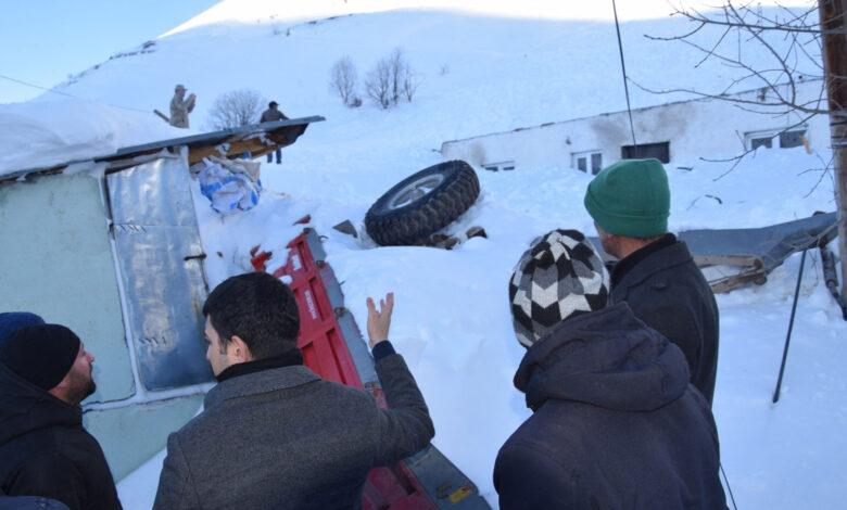 Ardahan Posof’ta köye çığ düştü