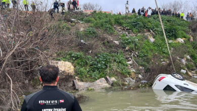 Asi Nehri'ne düşen otomobildeki vatandaşın cansız bedenine 5 saat sonra ulaşıldı