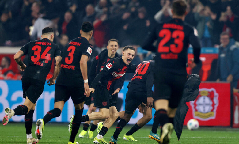 Bundesliga'daki dev maçta Bayer Leverkusen, Bayern Münih'i dağıttı