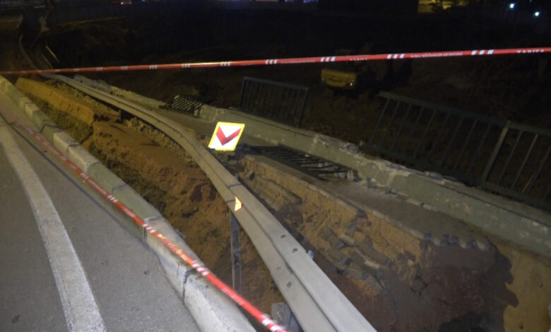 Bursa'da yol çöktü! Yol bir süreliğine trafiğe kapatıldı