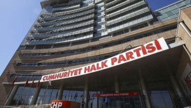 CHP Foça İlçe Başkanı ve Yönetim Kurulu üyeleri istifa etti