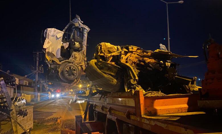 Diyarbakır'da feci kaza! Otomobil paramparça oldu, sürücü ağır yaralı