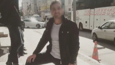 Eski eşini 23 yerinden vurarak katletmeye çalışan firari erkek, sosyal medyada çocuklarıyla canlı yayın yapınca yakalandı