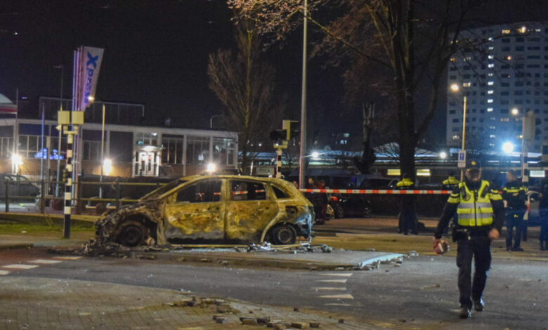 Hollanda'da Eritreli gruplar birbirleriyle ve polisle çatıştı