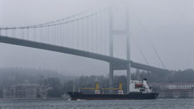 İstanbul Boğazı'nda iki gemi çarpıştı