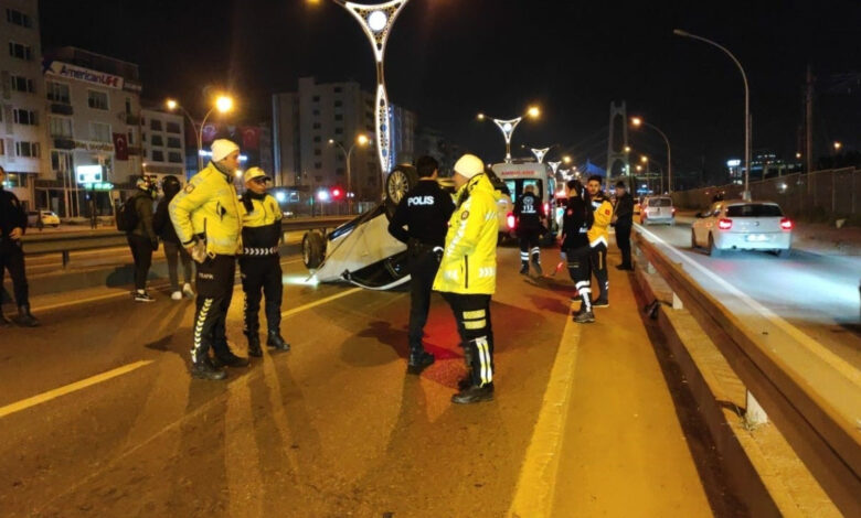 Kocaeli'de takla atan otomobilin sürücüsü bulunamadı 