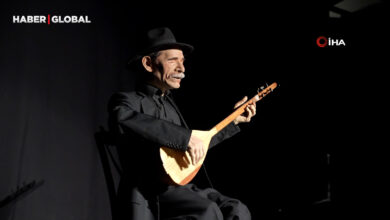 Robot Aşık Veysel öğrencilere konser verdi