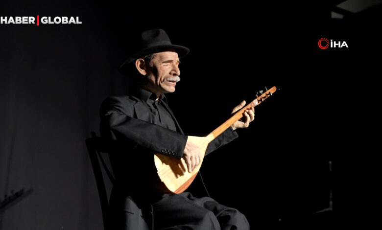 Robot Aşık Veysel öğrencilere konser verdi