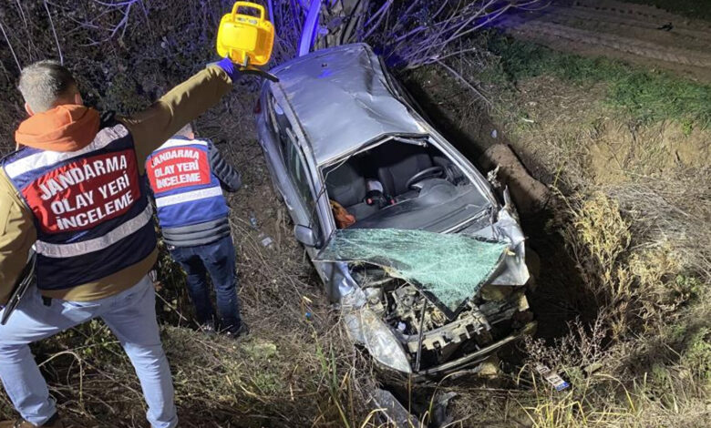 Şarampole devrilen otomobilin sürücü can verdi