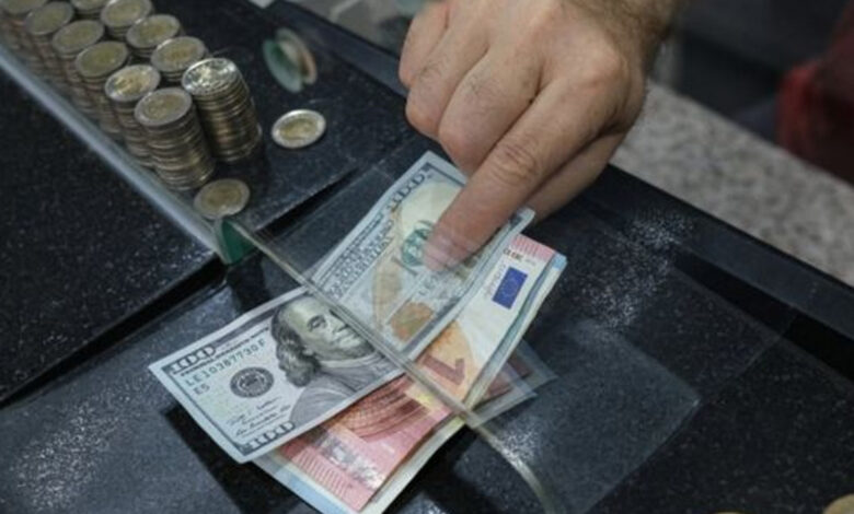 Dolar ve Euro'dan yeni rekor gelir mi?