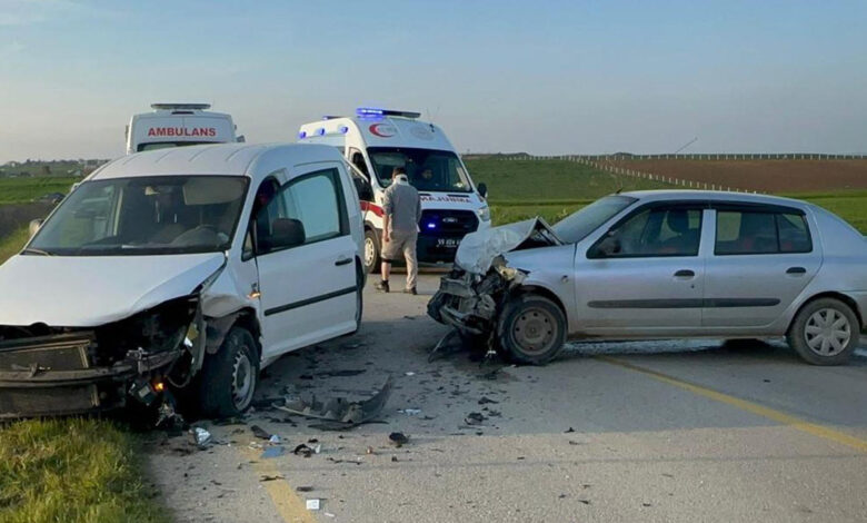 Tekirdağ’da otomobil ile hafif ticari araç çarpıştı: 7 yaralı