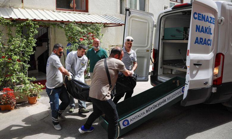 Adres Antalya: 3 gün önce kavgada başına darbe alan kişi ölü bulundu