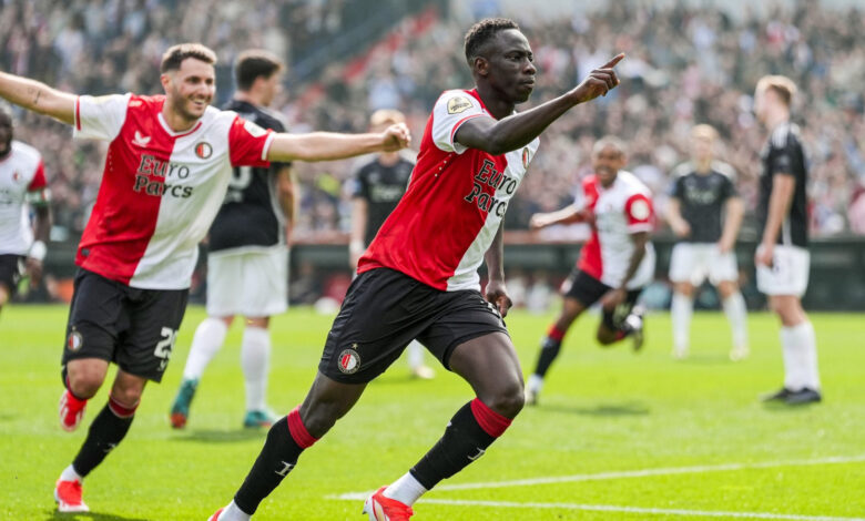 Feyenoord, Ajax'ın gözünün yaşına bakmadı! Yarım düzine gol attılar