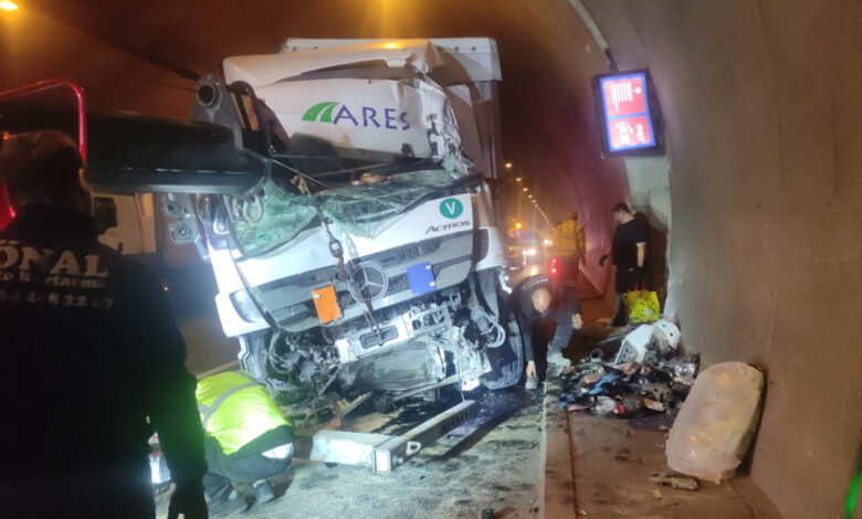 Orhangazi Tüneli'nde feci kaza! Trafiğe kapatıldı 