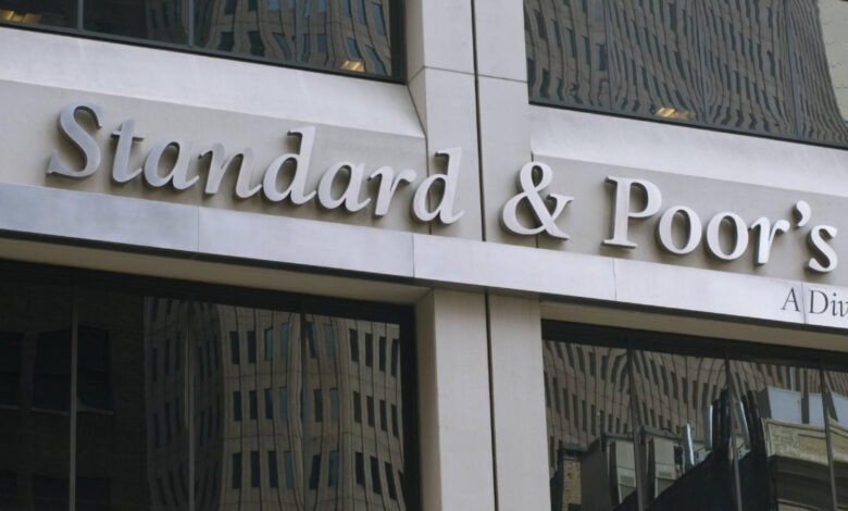 Standard & Poor's, İsrail'in kredi notunu düşürdü