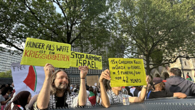 Berlin'de Filistin'e destek olmak için toplandılar