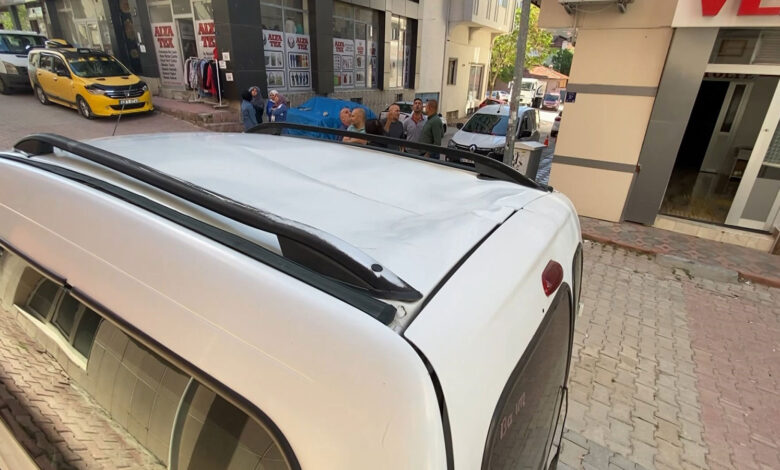 Elazığ’da 4. kattan otomobilin üzerine düşen kadın hayatını kaybetti