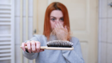 Saç dökülmesini tarihe gömüyor! Bu doğal yöntem sayesinde tek bir tel saçınızı bile kaybetmeyeceksiniz