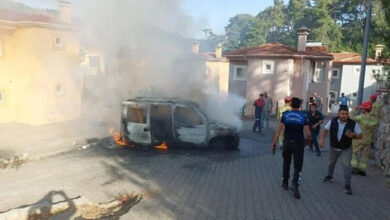 Sinirlenince gözü döndü! Evini aracını ateşe verdi