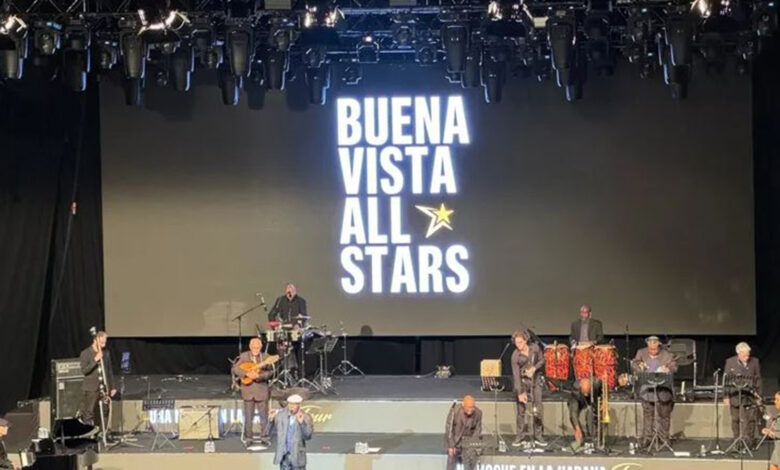 Buena Vista All Stars İstanbul'da konser verdi