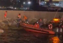 İstanbul'da batmak üzere olan teknedeki 10 kişi kurtarıldı