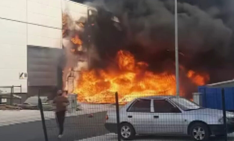 Konya'da iş yeri yangını paniğe neden oldu