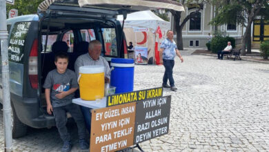 Yazları limonata ve su kışları çorba ikramı! Para geçmiyor