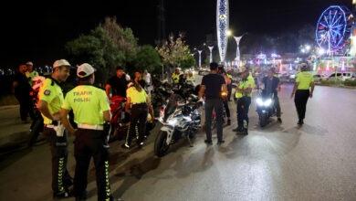 Adana'da kurallara uymayan 347 sürücü cezadan kaçamadı 