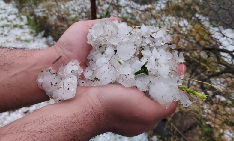 Amasya'yı sağanak ve dolu vurdu! Hasar böyle görüntülendi