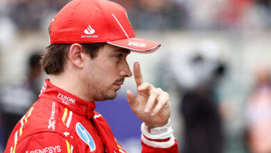 Belçika'da pole position Charles Leclerc'in