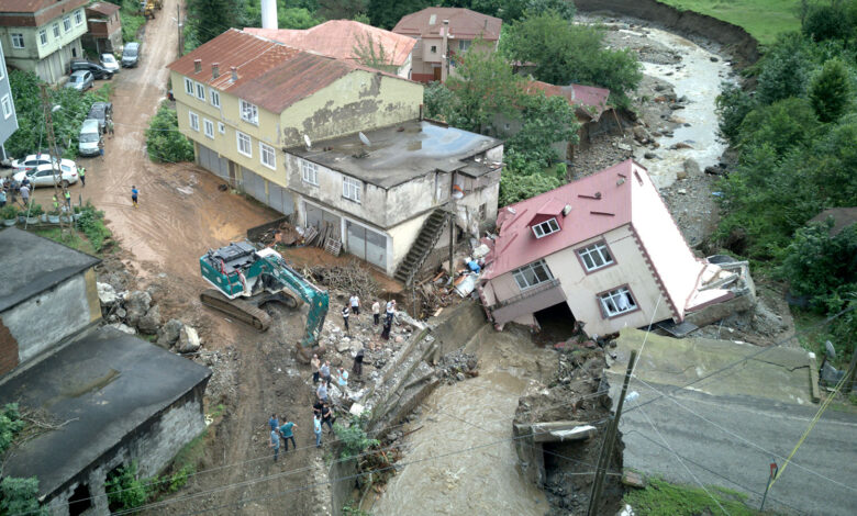 Giresun'da evleri yan yatan aile, 20 gün önce yaylaya göç etmiş