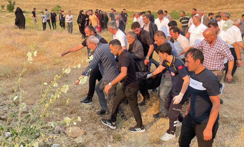 Hakkari'de feci kaza: Ölü ve yaralılar var